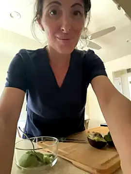 sareandrob – webcam model profile photo Image 2