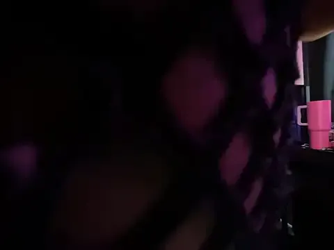 AudreySpanksFuck- – webcam model profile photo Image 9