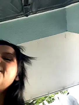 Ambre_La_nebulleuse – webcam model profile photo Image 6