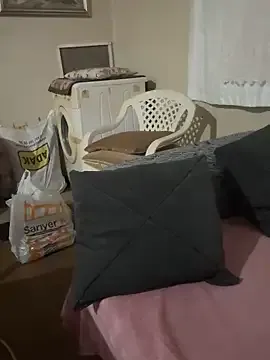 Alirawrz – webcam model profile photo Image 3