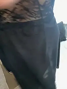 Alirawrz – webcam model profile photo Image 5