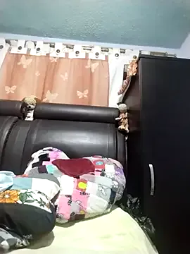 MissLMrJ – webcam model profile photo Image 15