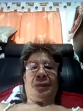 MissLMrJ – webcam model profile photo Image 2