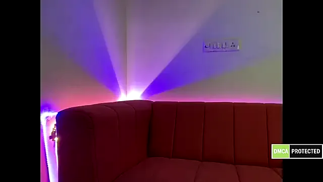 hoaarisa – webcam model profile photo Image 11