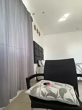 Crystallana profile photo Image 8