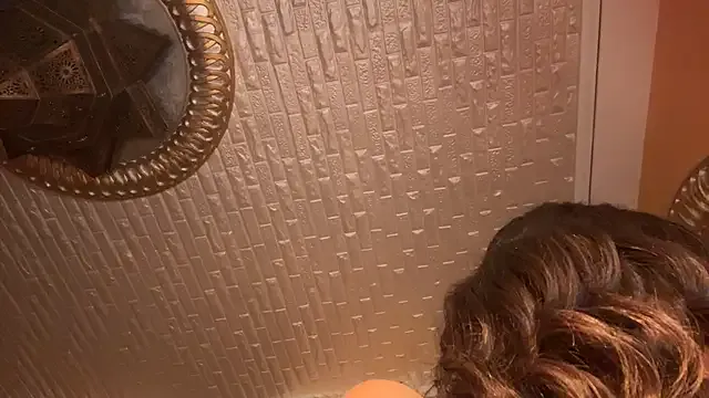 Ambarsexbutler – webcam model profile photo Image 3