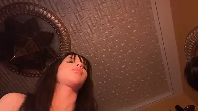 Ambarsexbutler – webcam model profile photo Image 9