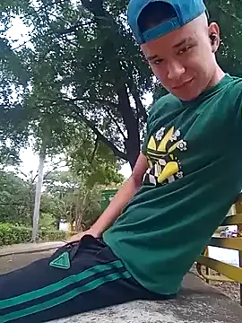 yourownermayla – webcam model profile photo Image 8