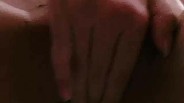 Amira_Blussh – webcam model profile photo Image 4