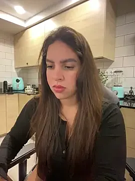 Alirawrz – webcam model profile photo Image 14