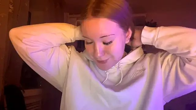 Sania-Love – webcam model profile photo Image 11