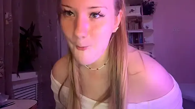 Sania-Love – webcam model profile photo Image 7