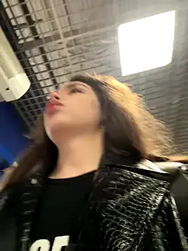 korinaluvv – webcam model profile photo Image 10