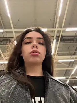 korinaluvv – webcam model profile photo Image 11