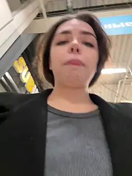 korinaluvv – webcam model profile photo Image 17