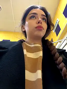 korinaluvv – webcam model profile photo Image 18