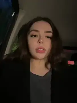 korinaluvv – webcam model profile photo Image 6