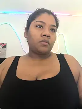 seraphine23 – webcam model profile photo Image 12