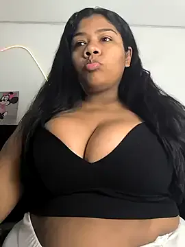 seraphine23 – webcam model profile photo Image 13