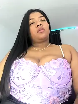 seraphine23 – webcam model profile photo Image 17