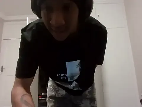 Priya_Thakur-india – webcam model profile photo Image 6