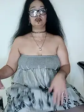 anli5 – webcam model profile photo Image 8