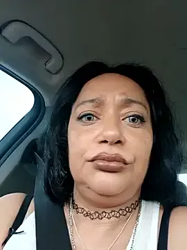 anli5 – webcam model profile photo Image 9