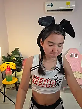 Sandhya_77 – webcam model profile photo Image 13