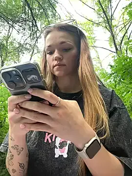 nide_xiaogou – webcam model profile photo Image 2