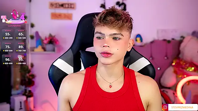 RollDolls – webcam model profile photo Image 5