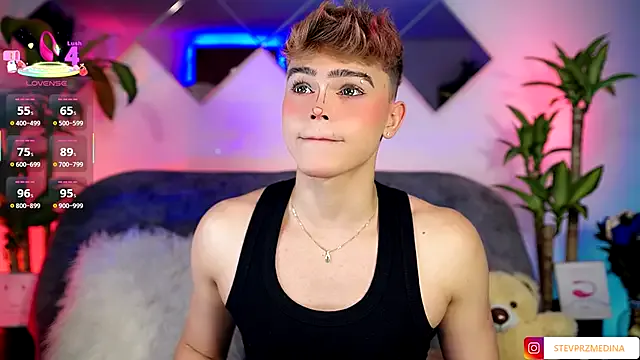 RollDolls – webcam model profile photo Image 6