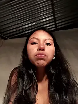 May-Squirt – webcam model profile photo Image 5