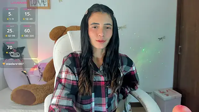 hot_wife_35 – webcam model profile photo Image 4