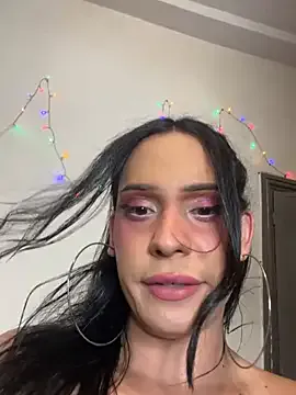 Suhu_love – webcam model profile photo Image 2