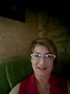 curvyflawless – webcam model profile photo Image 17