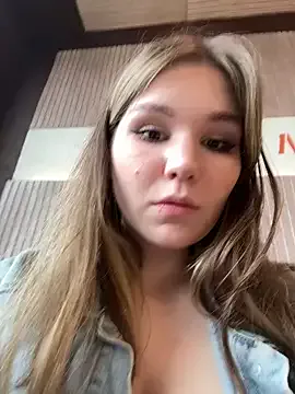 curvyflawless – webcam model profile photo Image 15