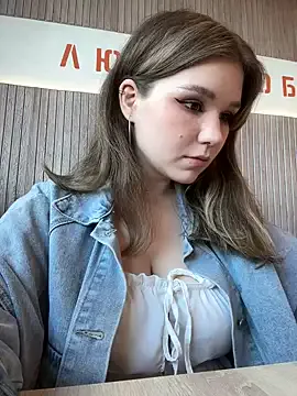 curvyflawless – webcam model profile photo Image 8