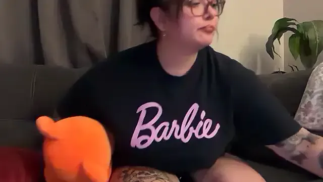 Start_party – webcam model profile photo Image 16