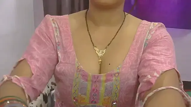 miamellycious – webcam model profile photo Image 12