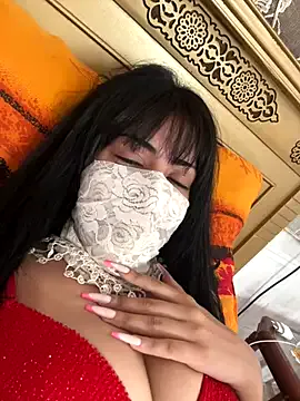 STRIP_GLOW – webcam model profile photo Image 18