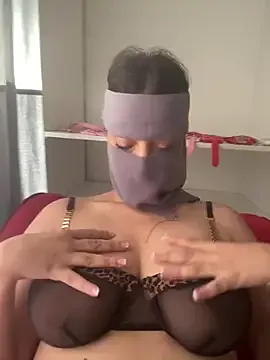 SophiiaStarr – webcam model profile photo Image 8