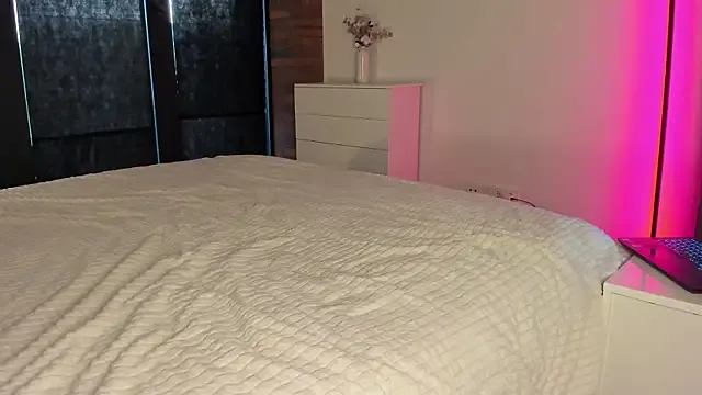 miss_diamond__ – webcam model profile photo Image 7