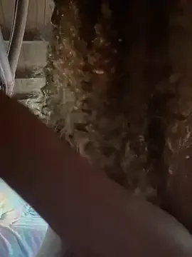 Miamix2 – webcam model profile photo Image 13