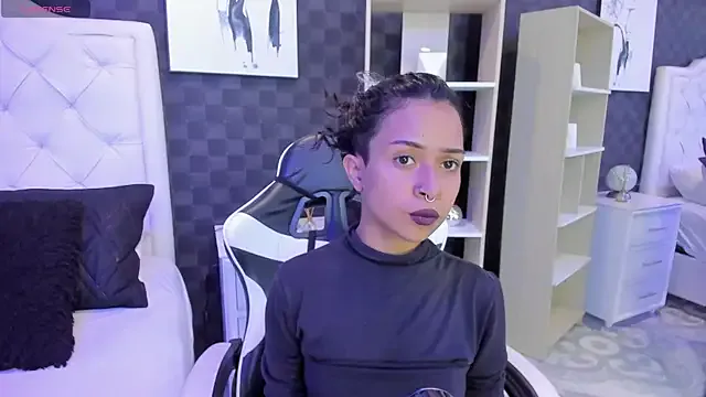 Candy_Mur – webcam model profile photo Image 3