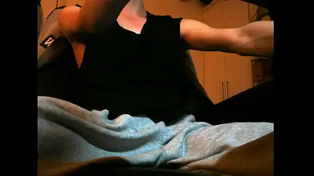 _Alicee_1 – webcam model profile photo Image 13