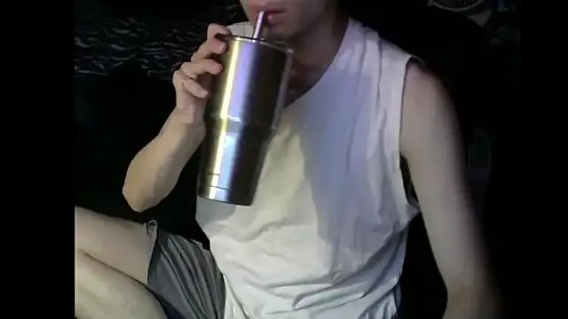 _Alicee_1 – webcam model profile photo Image 2