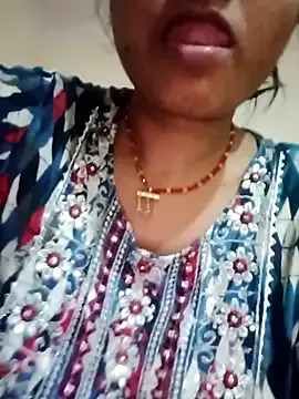 bambixboo – webcam model profile photo Image 8