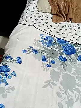 DIANITA_1988 – webcam model profile photo Image 15