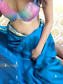 DIANITA_1988 – webcam model profile photo Image 4