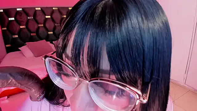 the_queen_of_street – webcam model profile photo Image 18